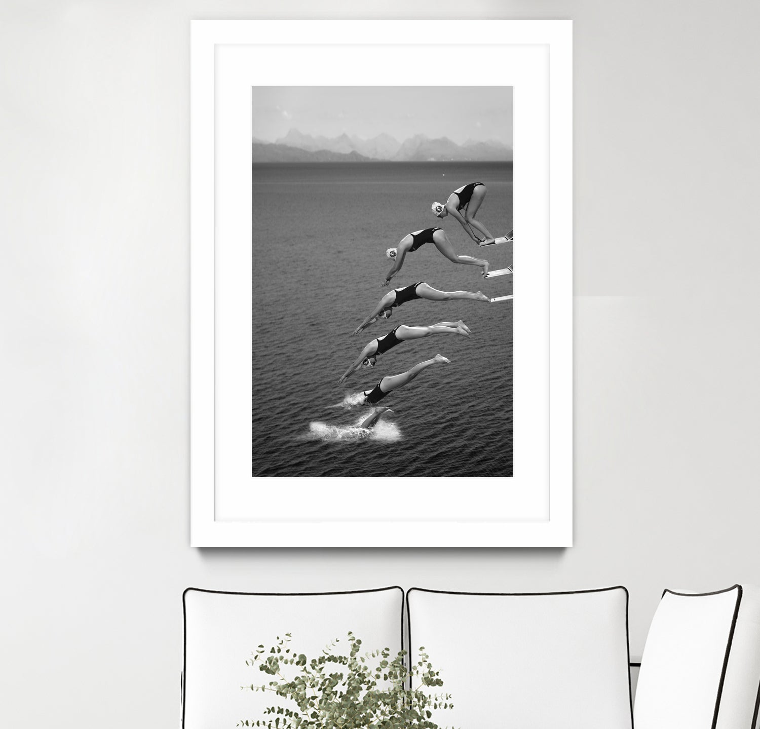 The beauty of diving by Greetje on GIANT ART - black and white  photography quick