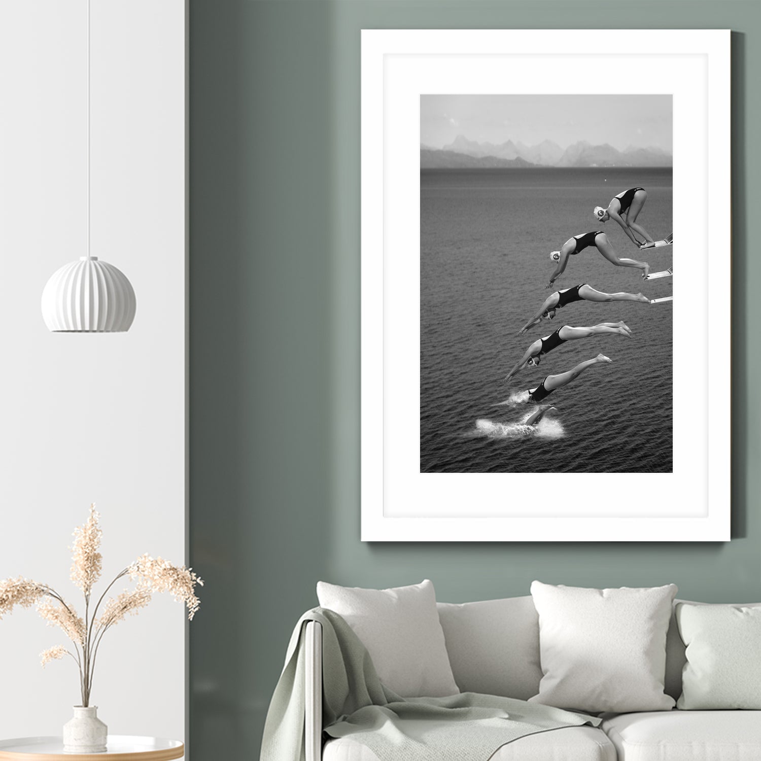 The beauty of diving by Greetje on GIANT ART - black and white  photography quick