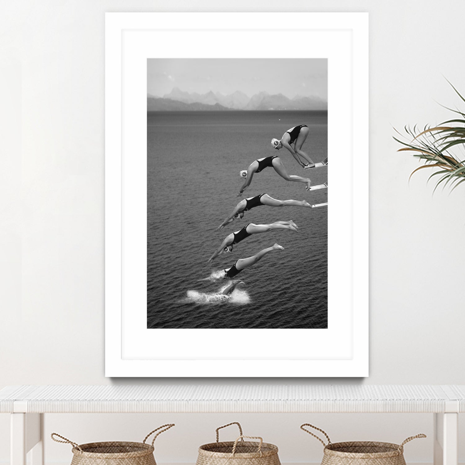 The beauty of diving by Greetje on GIANT ART - black and white  photography quick