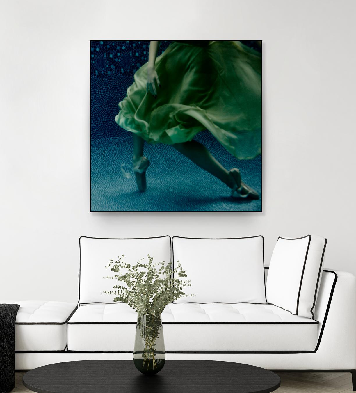 Dame 1 by Peter Morneau on GIANT ART - green photo art