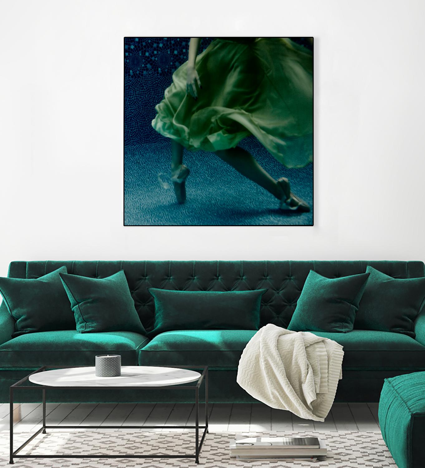 Dame 1 by Peter Morneau on GIANT ART - green photo art