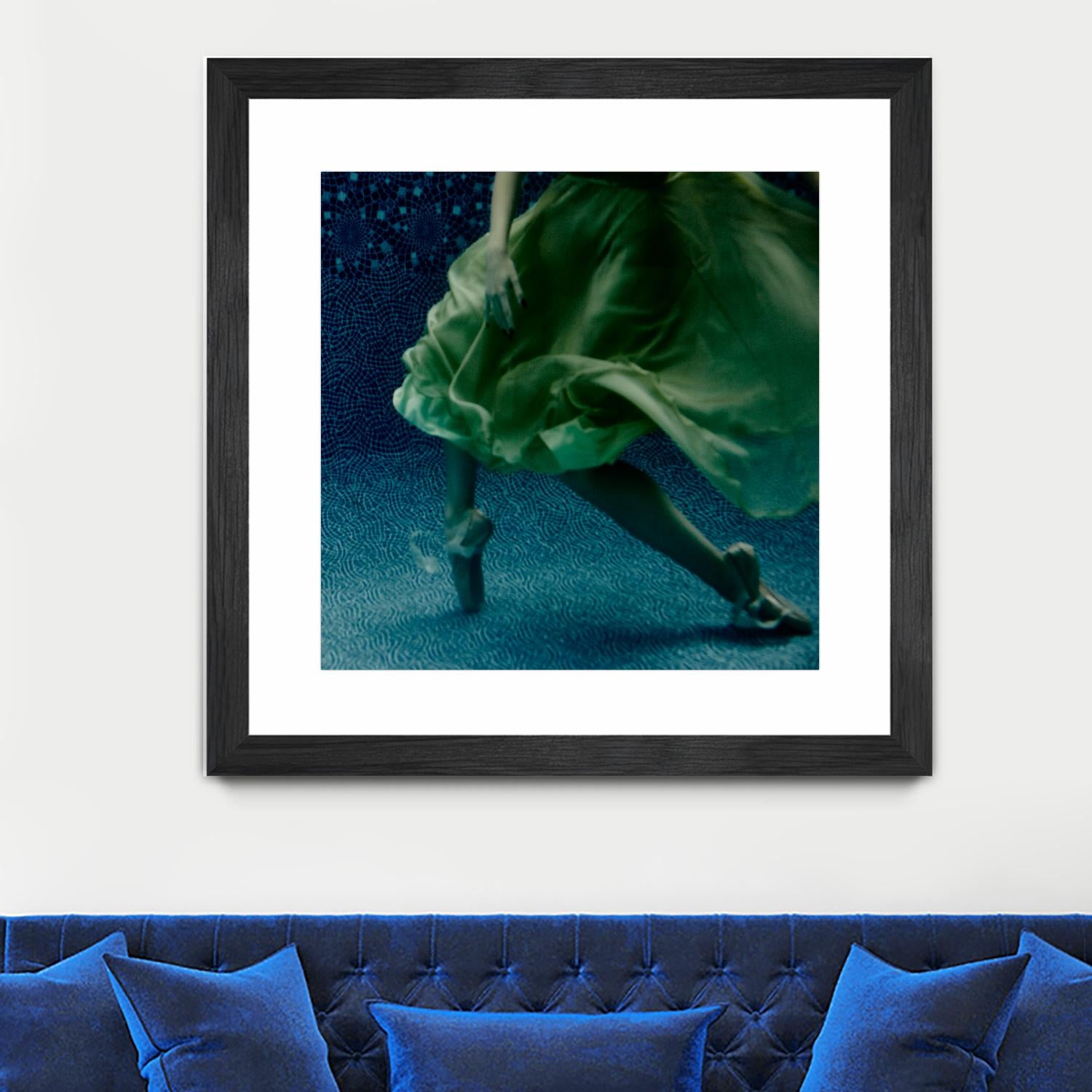 Dame 1 by Peter Morneau on GIANT ART - green photo art