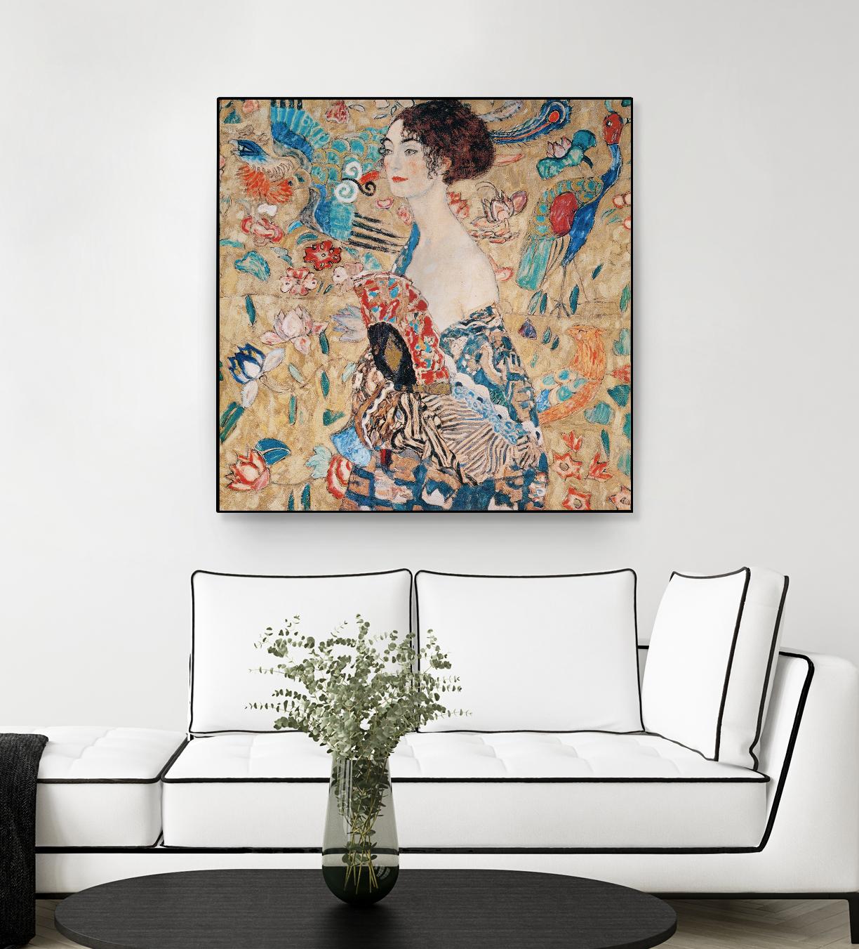 Woman with fan by Gustav Klimt on GIANT ART - gold masters féminité