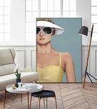 Glamour Rays by Daleno Art on GIANT ART - beige abstract figure