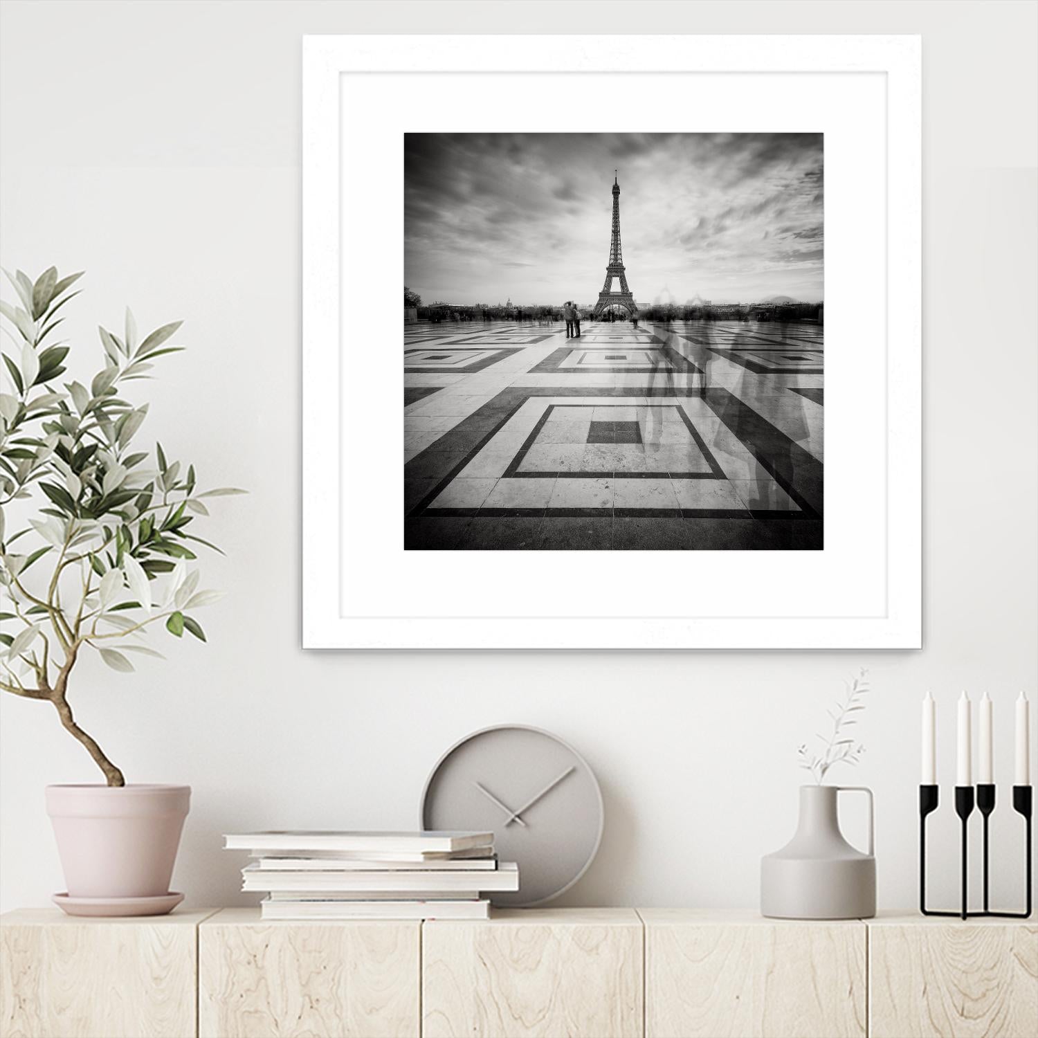 Tourists by Wilco Dragt on GIANT ART - multicolor photography; landscapes; people/places