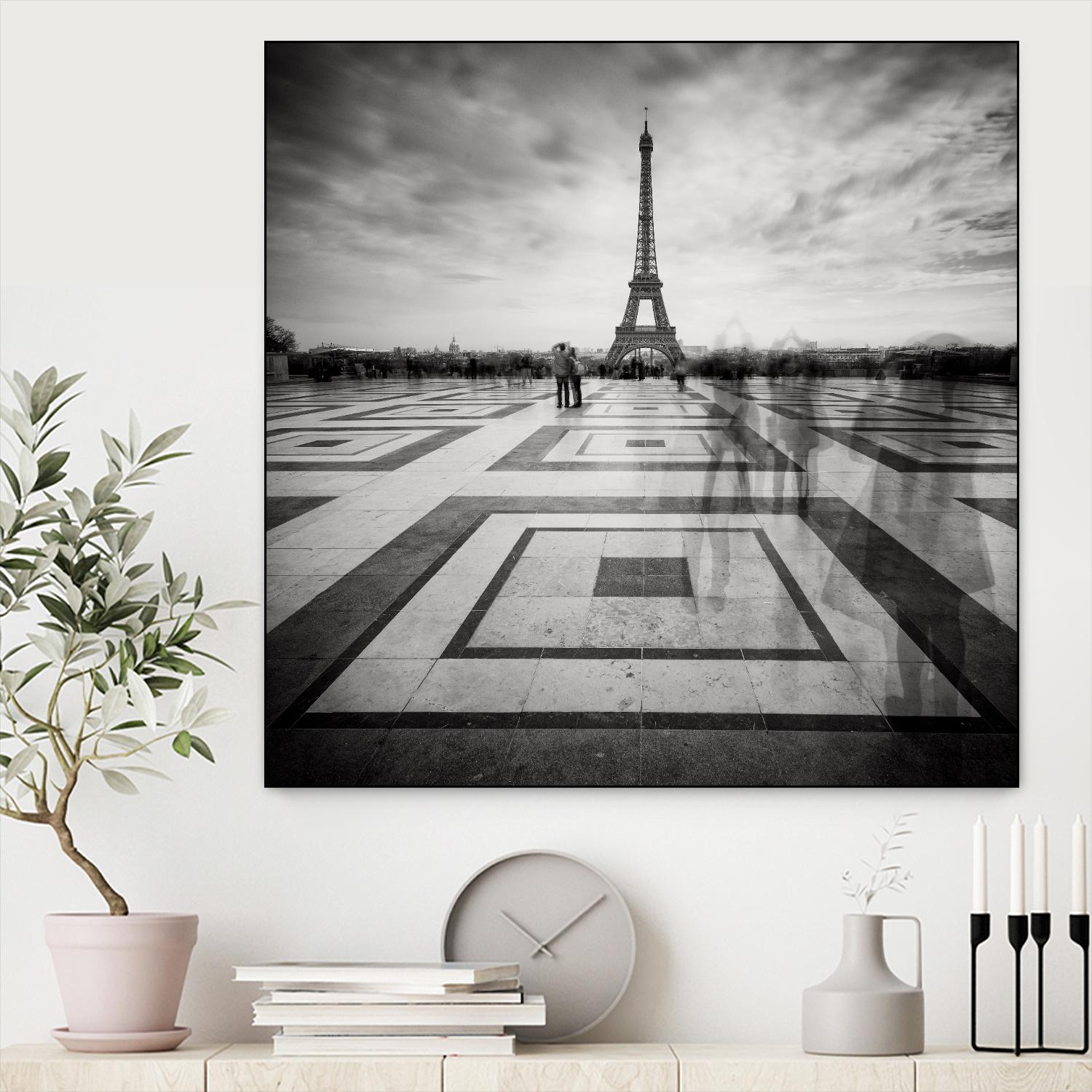 Tourists by Wilco Dragt on GIANT ART - multicolor photography; landscapes; people/places