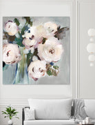 Pale Pink Bouquet I by Valeria Mravyan on GIANT ART - grey floral