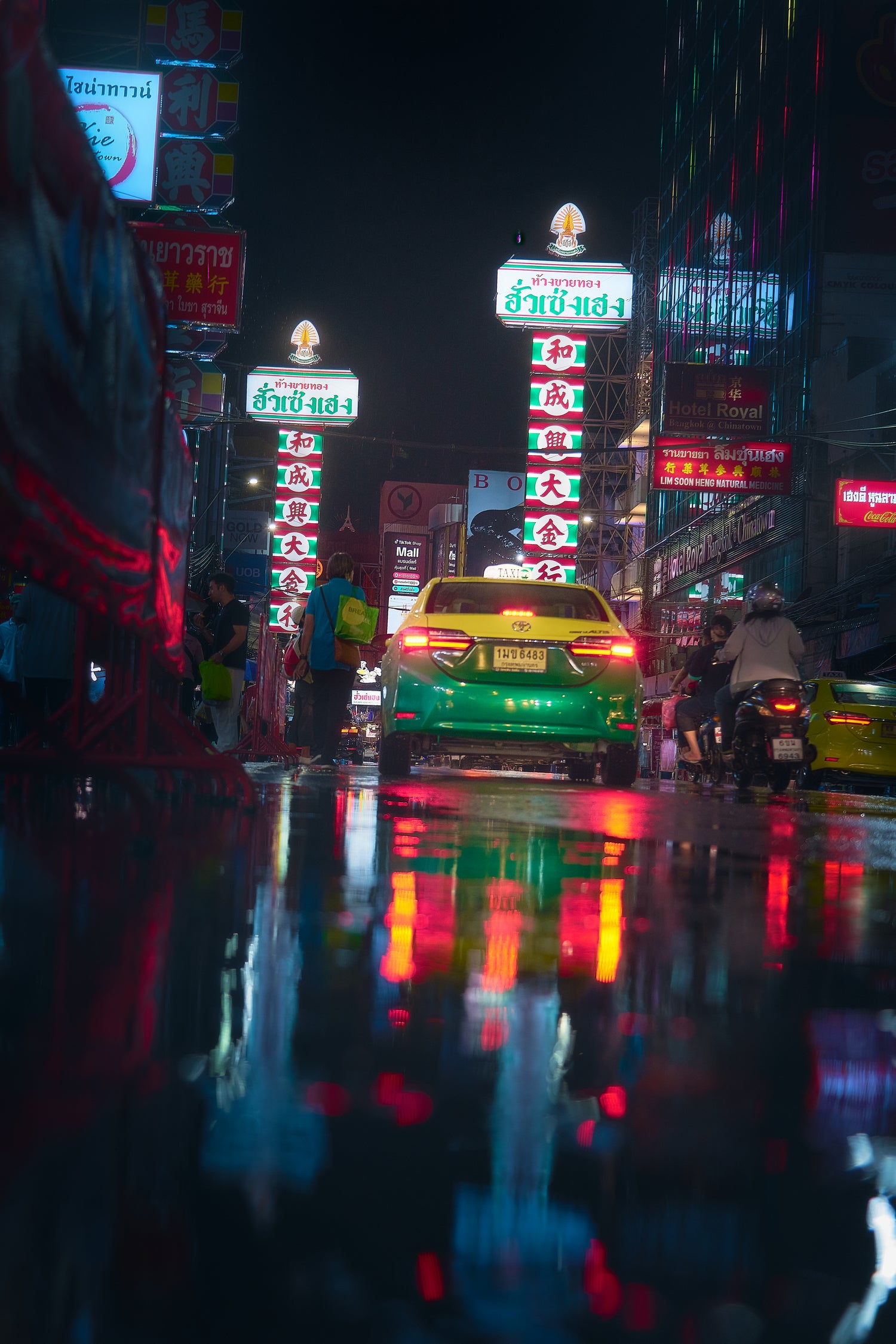 Bangkok from Shadows by Javier de la on GIANT ART -  photography 