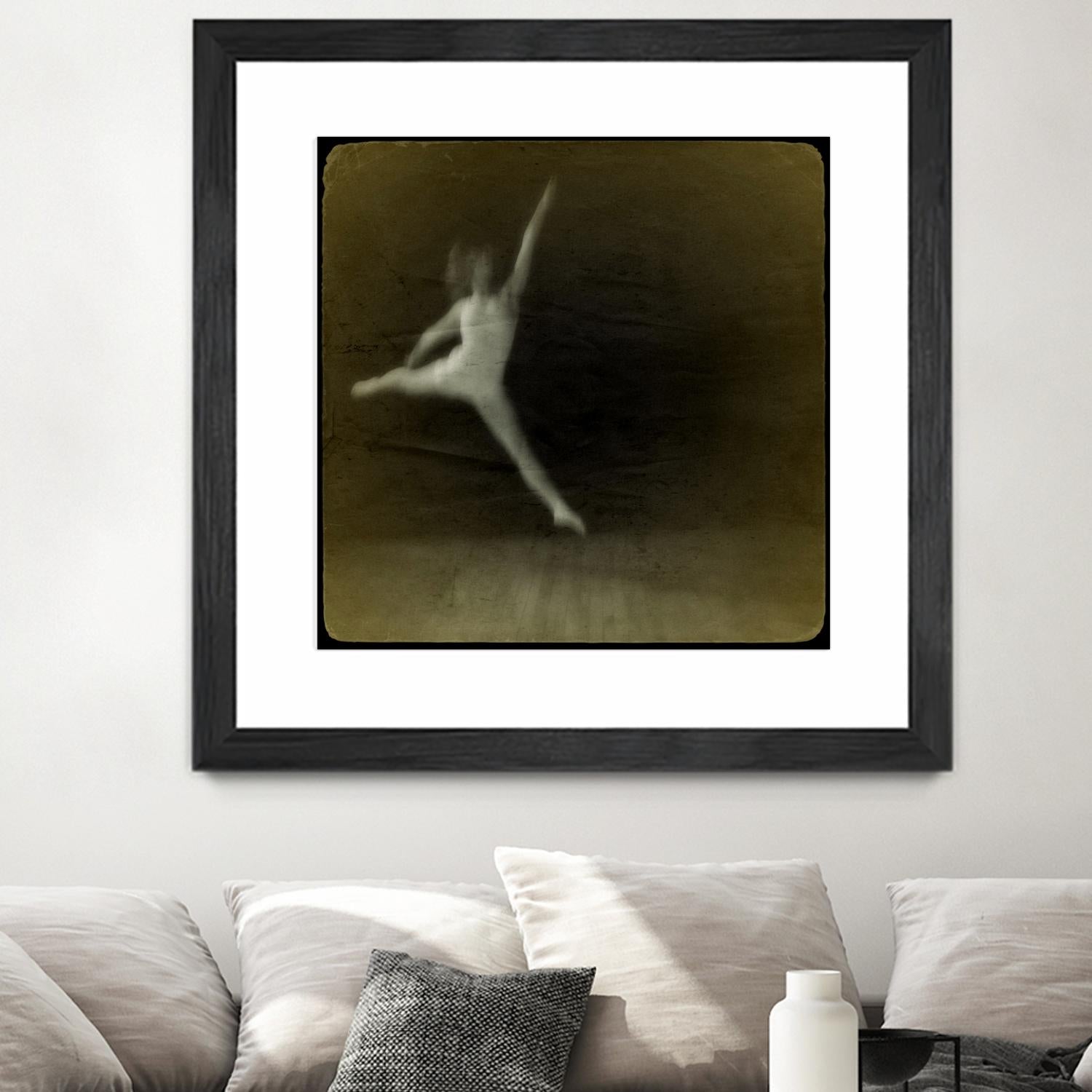 Dancing motion I by Jean-François Dupuis on GIANT ART - beige music - dance ballerine