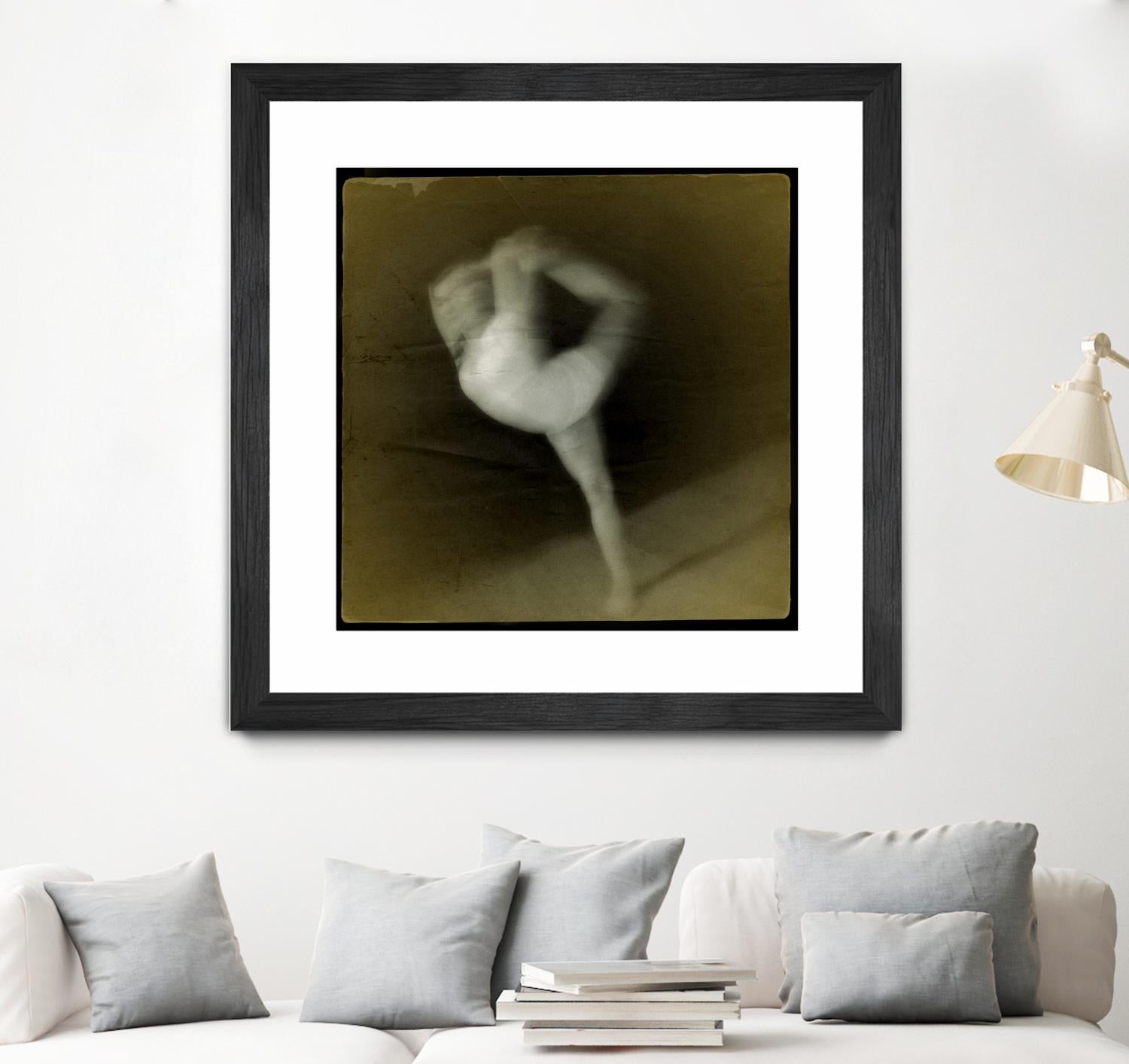 Dancing motion II by Jean-François Dupuis on GIANT ART - beige music - dance ballerine