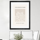 Le pouvoir des fleurs IV by M Studio on GIANT ART - beige