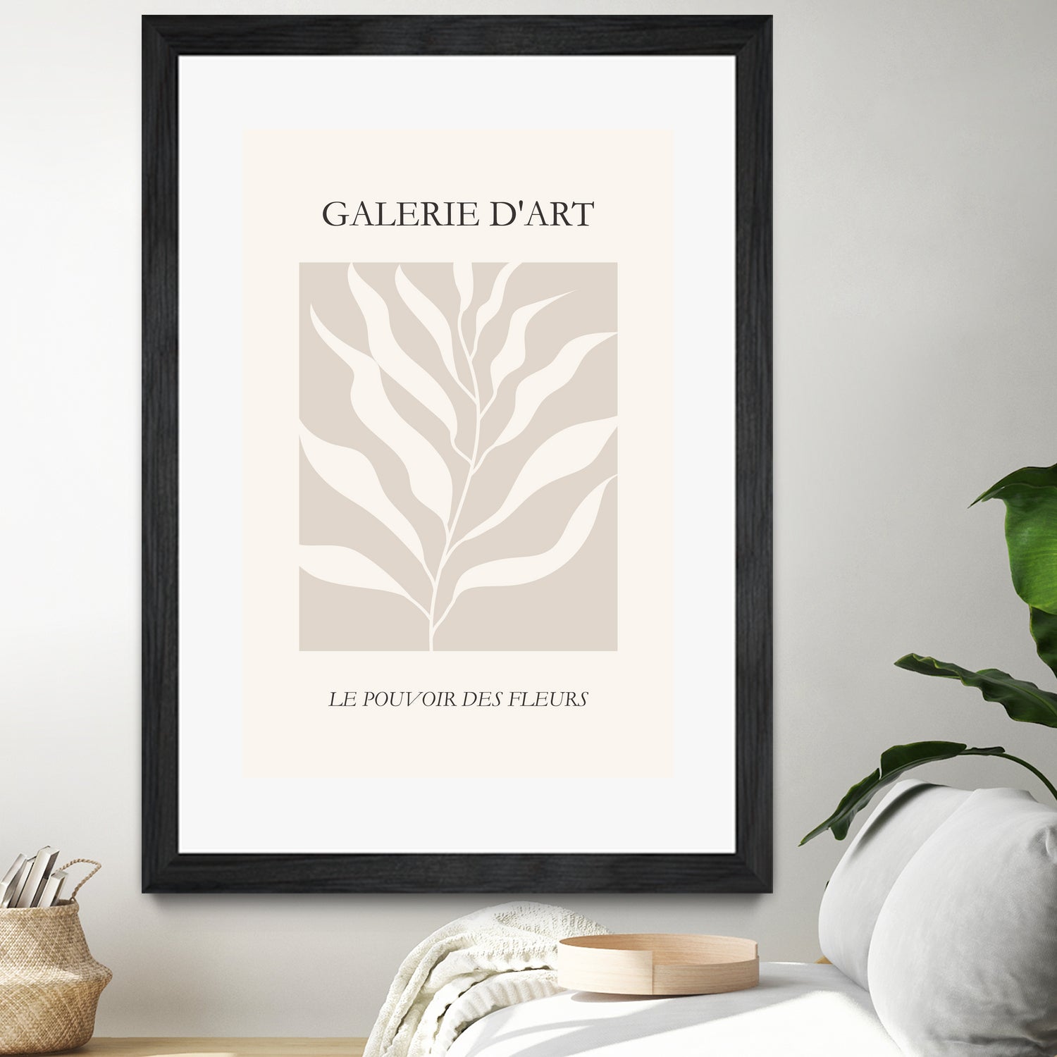 Le pouvoir des fleurs III by M Studio on GIANT ART - beige